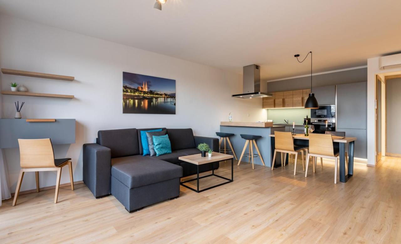 Marina Apartments Řezno Exteriér fotografie